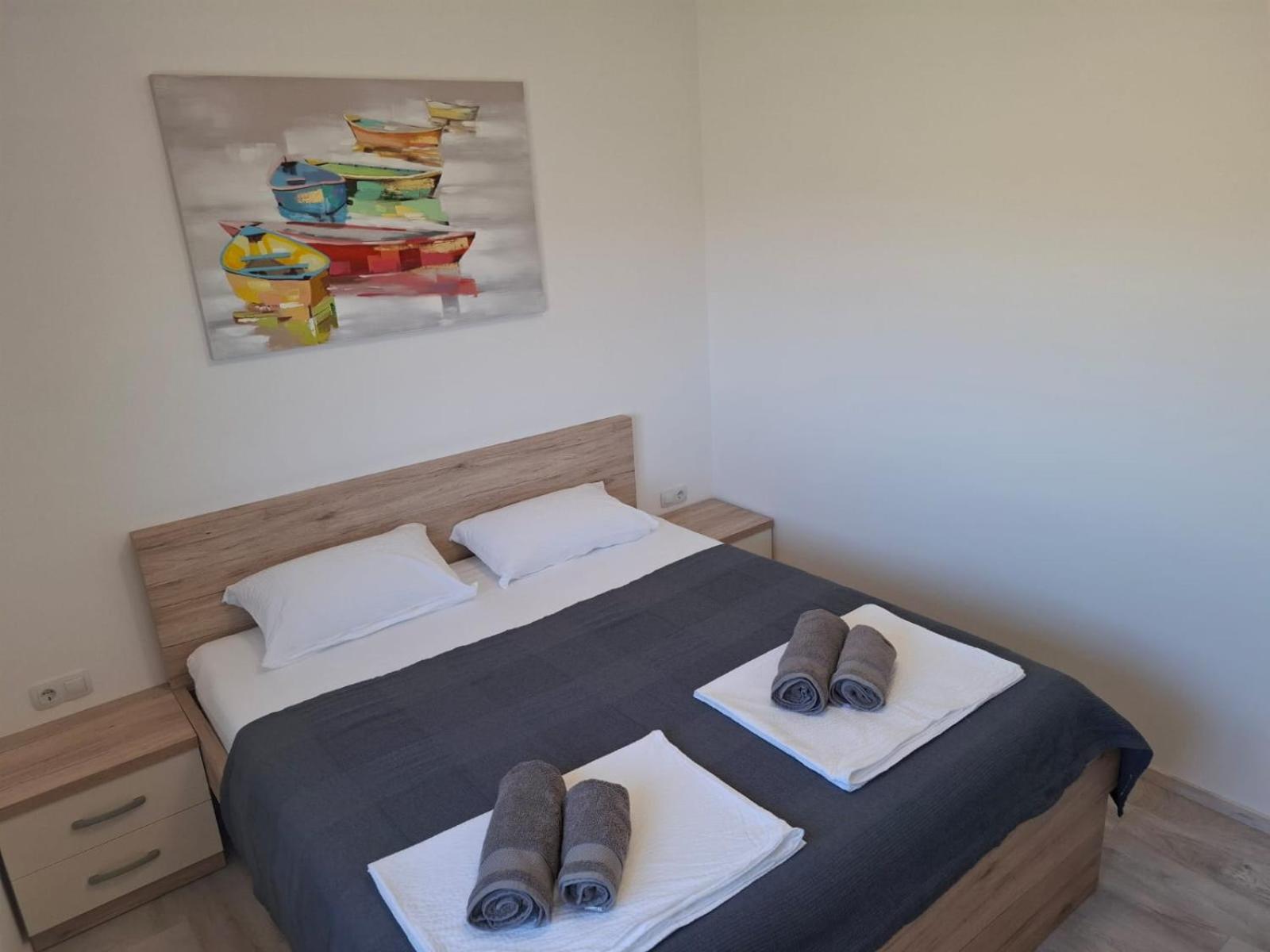 Apartment Mima Island Pag,povljana